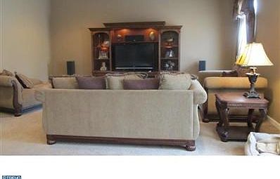 3rd image of 1403 Matthew Ln