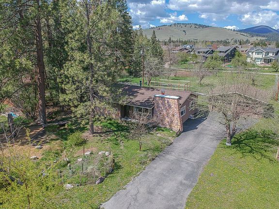 3rd image of 1208 Mountain View Dr