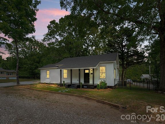 5th image of 26 Poe St #248