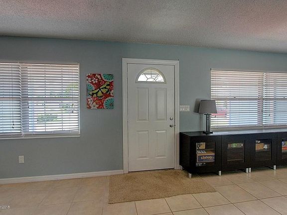5th image of 476 Poinciana Ct