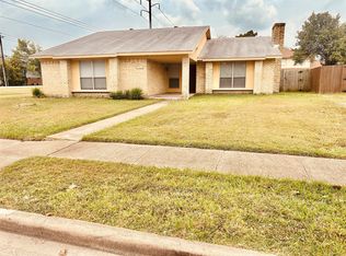 2902 Forest Park Dr, Garland, TX 75040