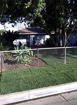 1st image of 422 S Grantland Dr