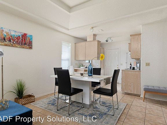 2nd image of 2406 Kimberly Ln APT 1