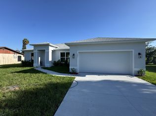 121 Carillo St NE, Palm Bay, FL 32907