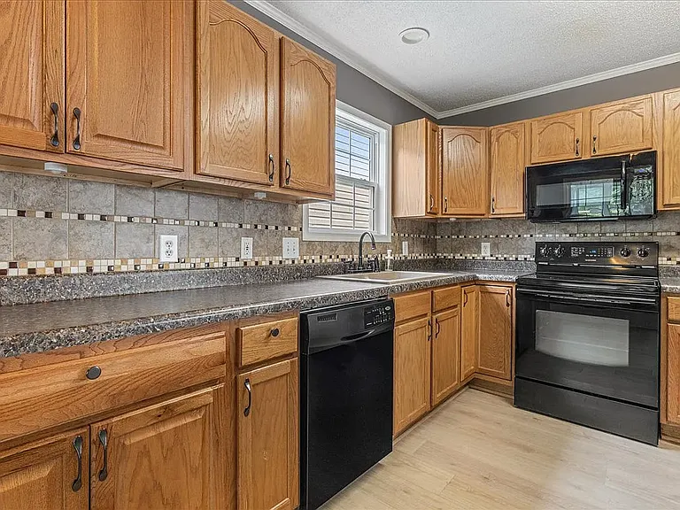 10629 Lone Star Way — Photo 5