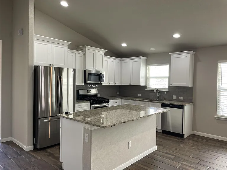248 Falling Star Ln — Photo 4