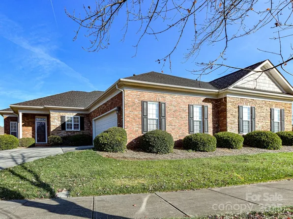 2802 Santiago Cir, Monroe, NC 28110