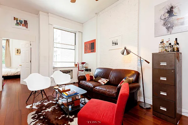 Rented by Town Residential | media 21