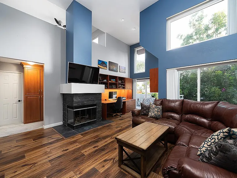 26934 Carnelian — Photo 3