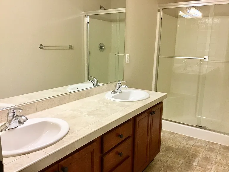10012 SE Old Town Ct — Photo 23