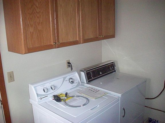 3rd image of 312 Glendale Dr