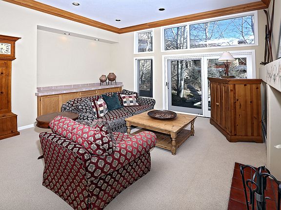 3rd image of 4879 Meadow Dr Unit B