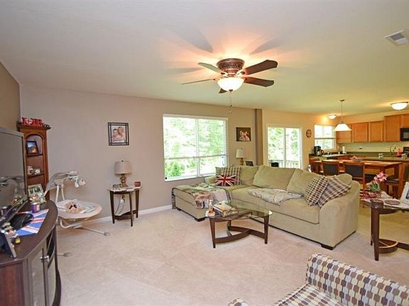 4th image of 20 Parkwood Pl