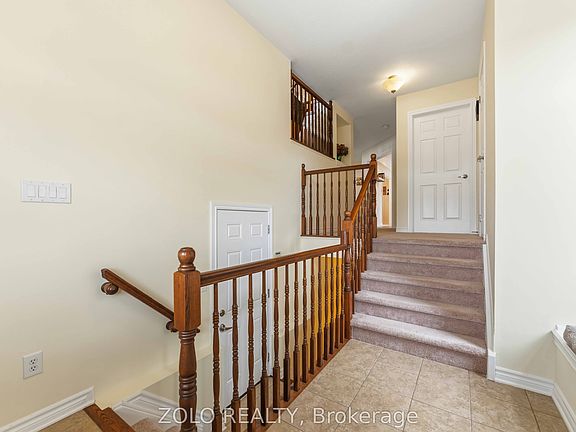 3rd image of 3566 Cambrian Rd
