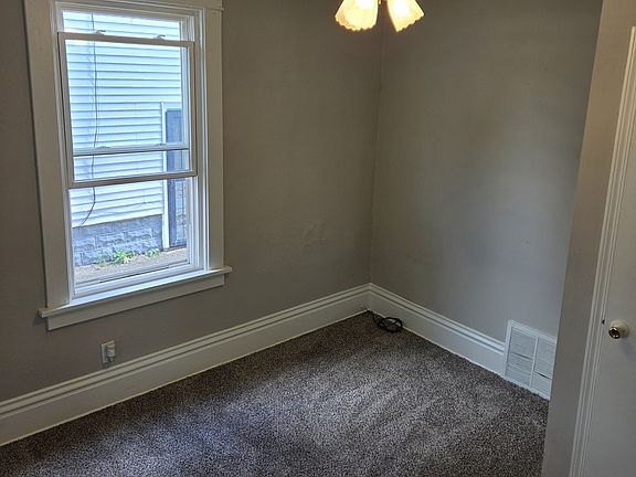 4th image of 765 Columbia St