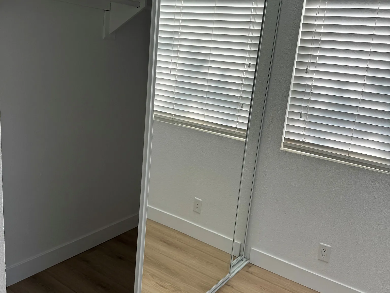 3 bed, 2.5 bath, 1257 sqft, $1,300 — Photo 3