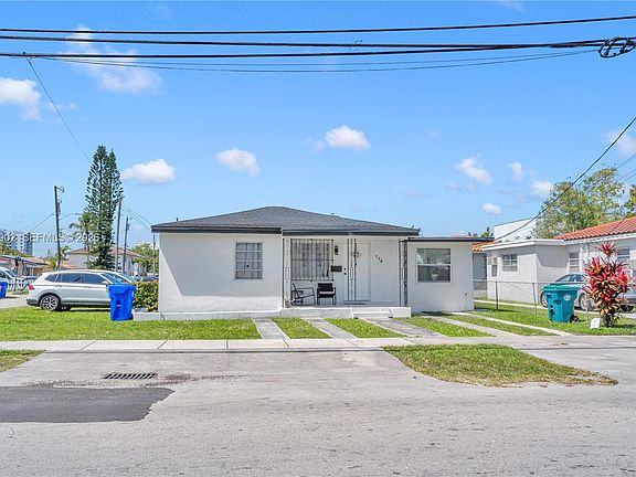 3rd image of 250 NW 34th Ave