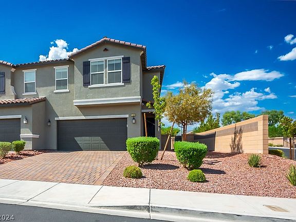 3rd image of 104 Aurelia Ave #0