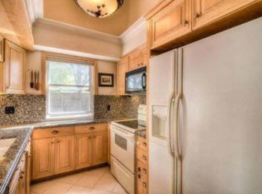 7807 S Windermere Cir — Photo 4