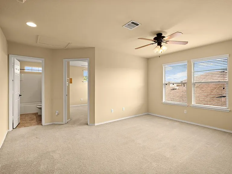 10114 Alley May Dr — Photo 11