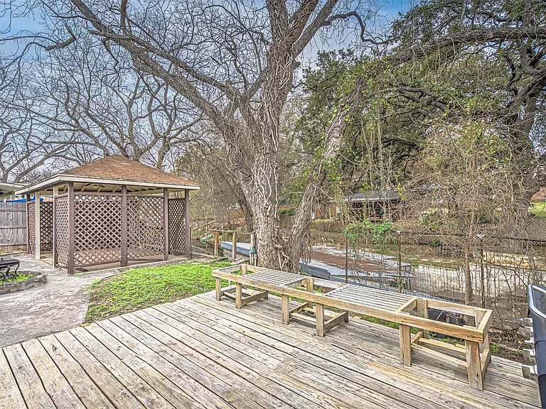 5304 Bedford — Photo 26