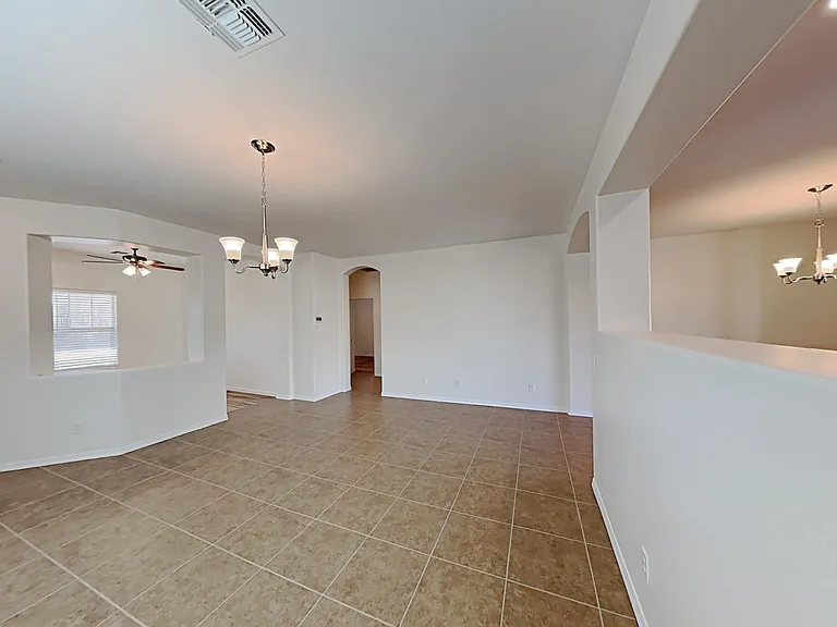 868 W Basswood Ave — Photo 8