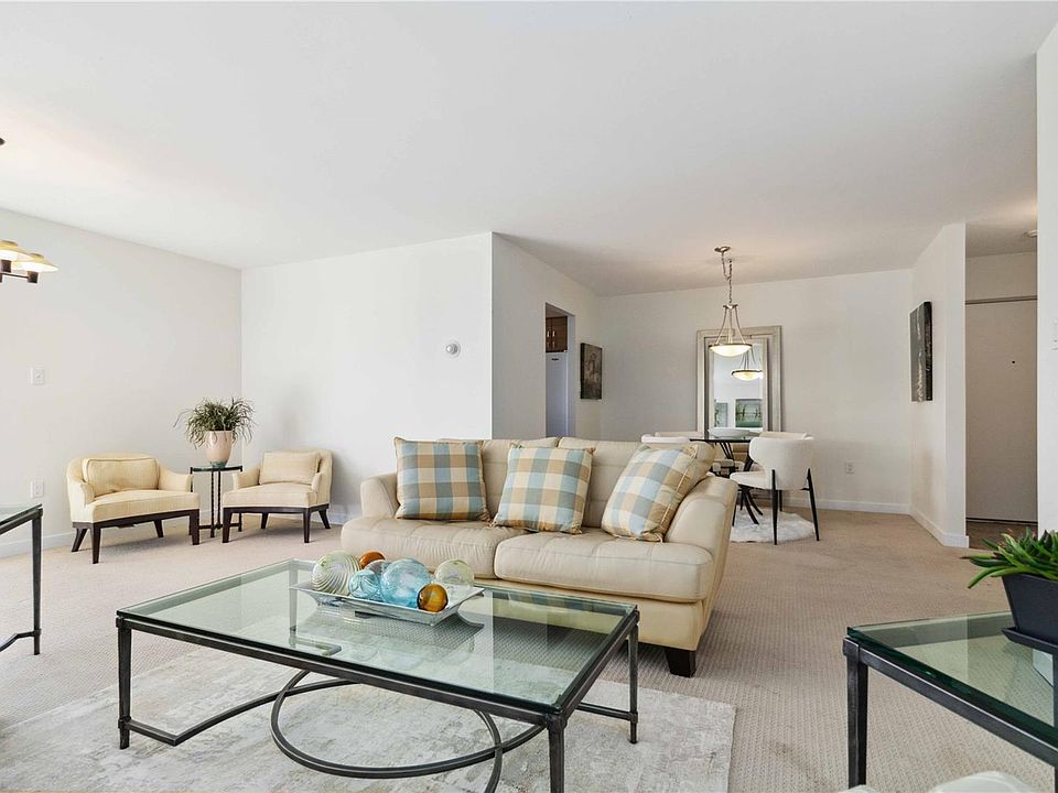 Tod House 2323 Hamiota St Oak Bay BC Zillow