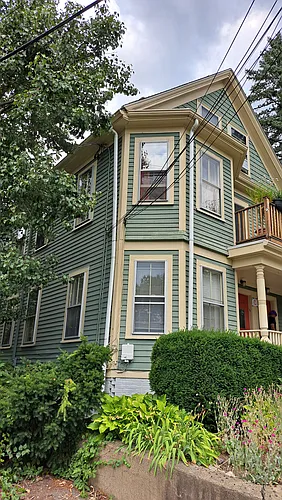 31 Vineyard St Photo 1