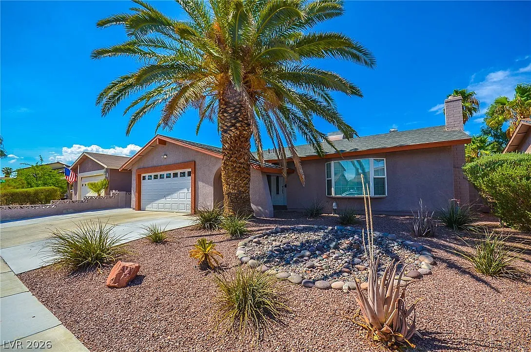 3 bed, 2.0 bath, 1430 sqft, $1,800 — Photo 2