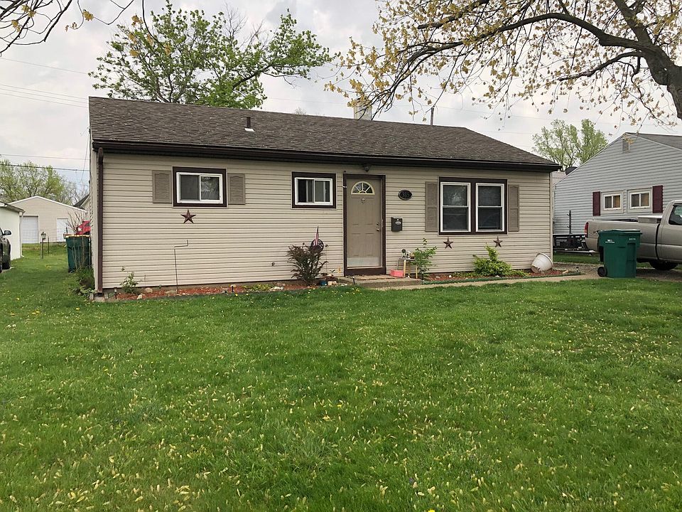 1st image of 305 Madison Dr S