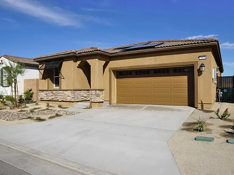 73528 Cierra St — Photo 1
