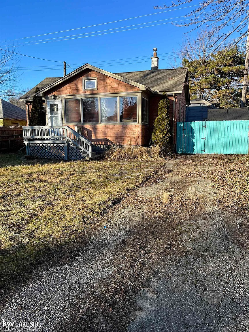 356 W Robert Ave photo 1