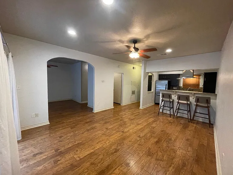 1908 San Antonio St #212 — Photo 2