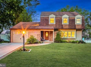 224 Dickens Dr, Delran, NJ 08075
