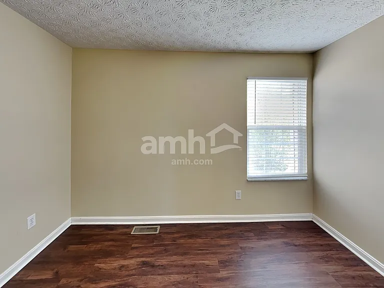 10136 Corona Ln — Photo 17