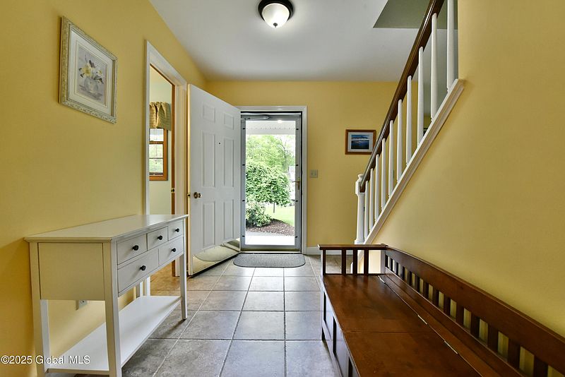5th image of 100 Kayaderosseras Drive