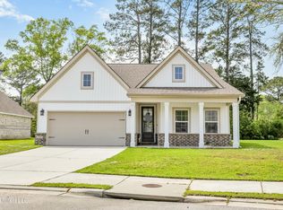 115 Spanish Cove Dr, Ocean Springs, MS 39564