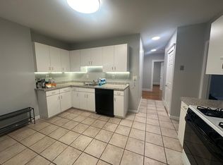 229 Main St APT 2R, Medford, MA 02155