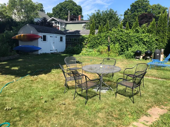 237 Merrimac St, Newburyport, MA 01950