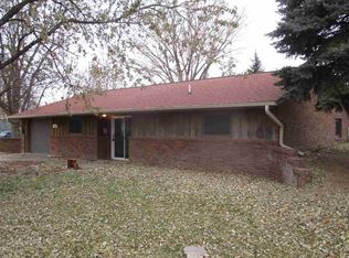 214 2nd St, Gibbon, NE 68840