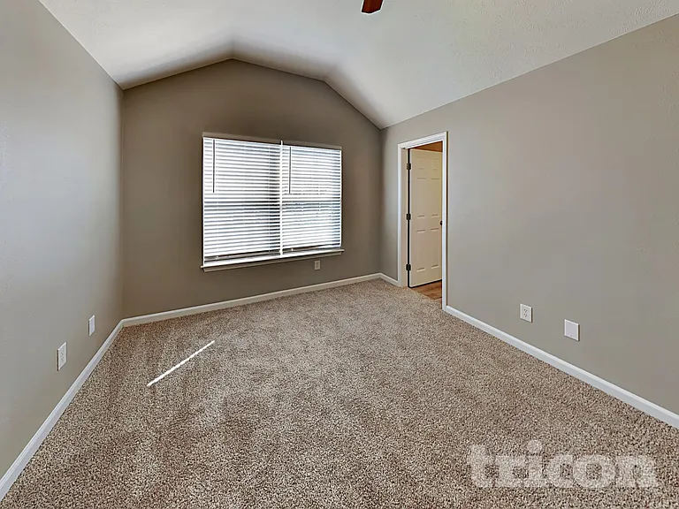 700 Holland Ridge Dr — Photo 6