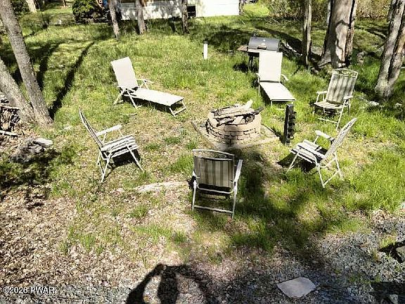 4th image of 173 Deer Run