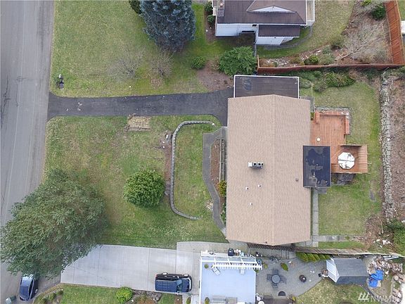 2nd image of 18227 60th Ave NE