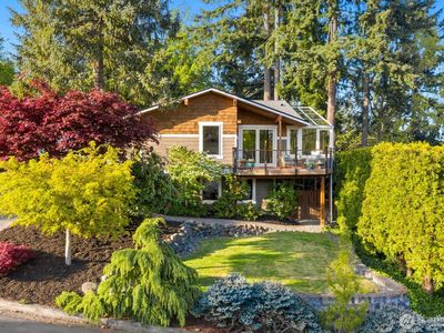 9522 NE 137th Street, Kirkland, WA, 98034