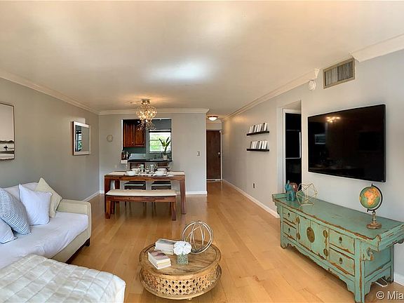 2nd image of 1610 Lenox Ave APT 213