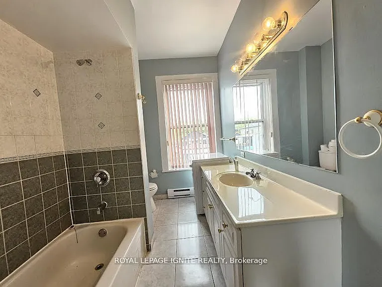 27 King Ave E #2 — Photo 7