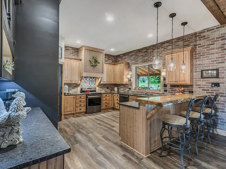 3141 N Riley Creek Rd — Photo 12