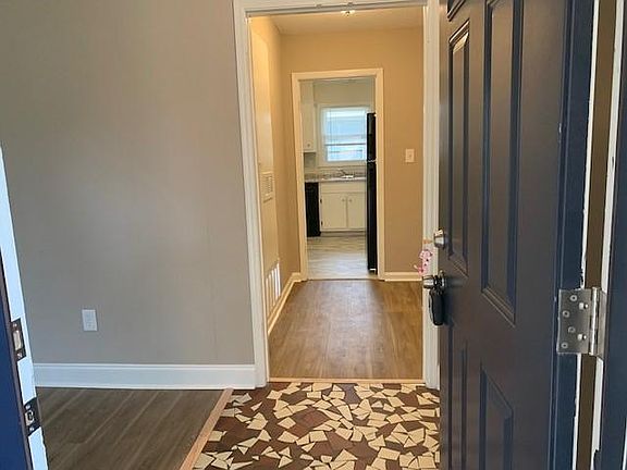 2nd image of 6025 Pinebrook Dr
