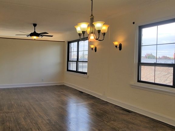 2nd image of 2643 N Clybourn Ave #2
