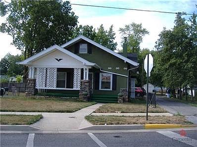 1st image of 917 E Morris Ave